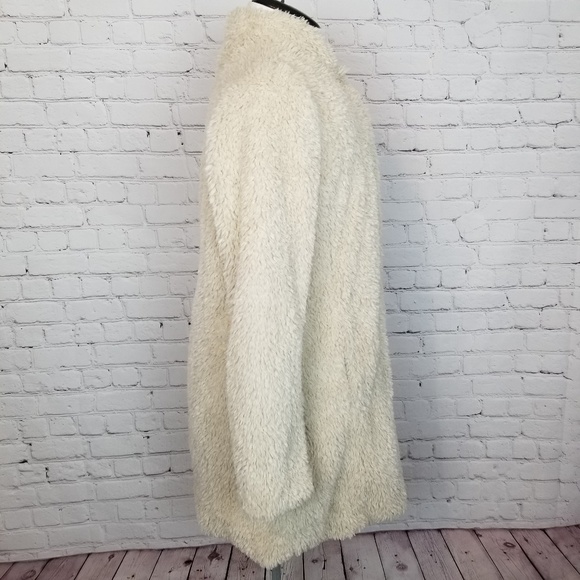 SOLD - Picture 5 of 8